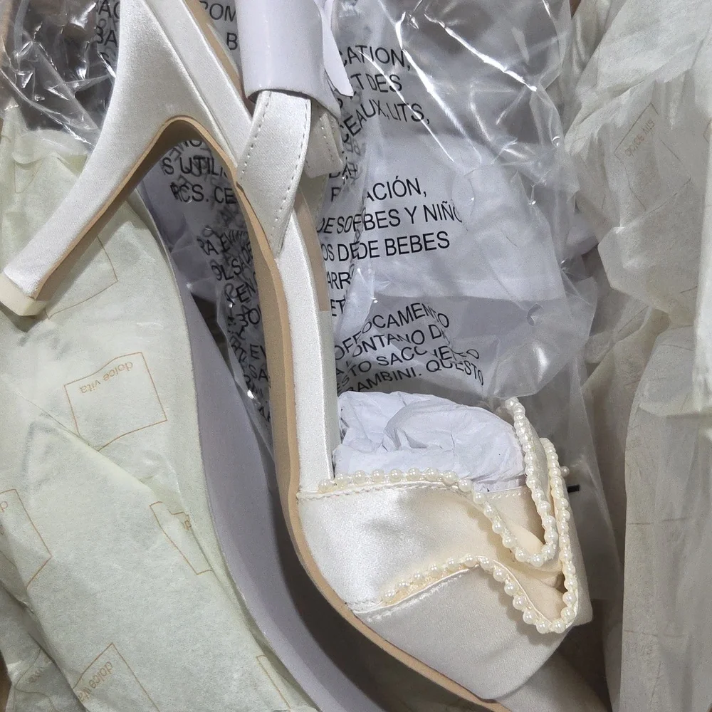 🤍🔹️Dolce Vita 🔹️white Vanilla Faux Pearls Satin Lunete  Heeled Sandals